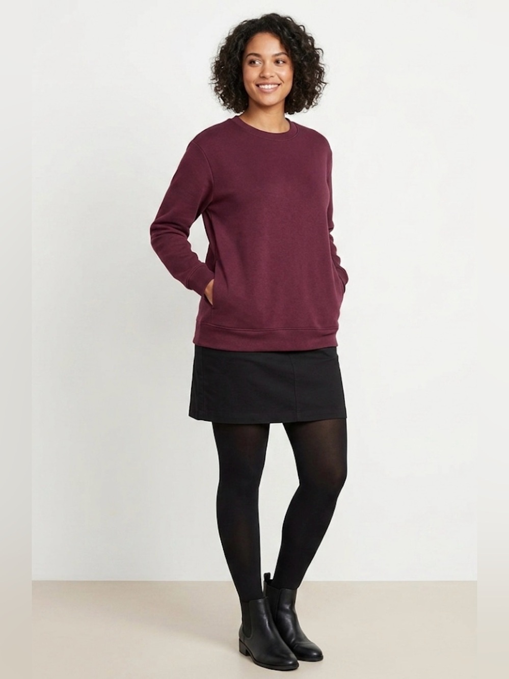 Mondetta women’s Crewneck Sweatshirt in Burgundy size small NWT